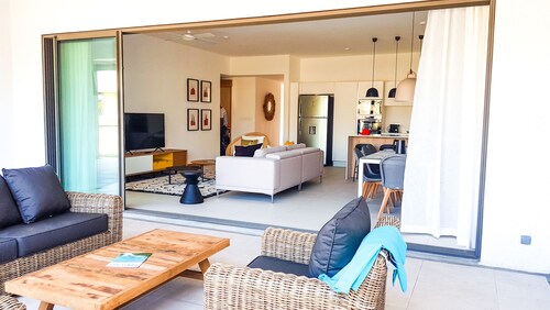 Mythic Suites & Villas by MJ Holidays Ltd - Grand Luxury Suite 3 Bedrooms