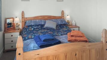 2 bedrooms, free WiFi, bed sheets