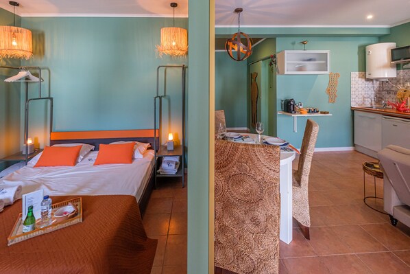 1 室のベッドルーム、アイロン / アイロン台、インターネット、ベッドシーツ