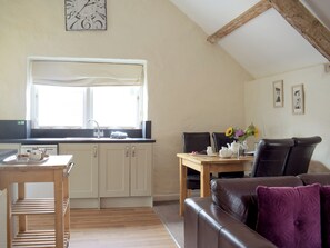 Interior - The Hayloft - UK6715 (Lydstep, near Tenby)