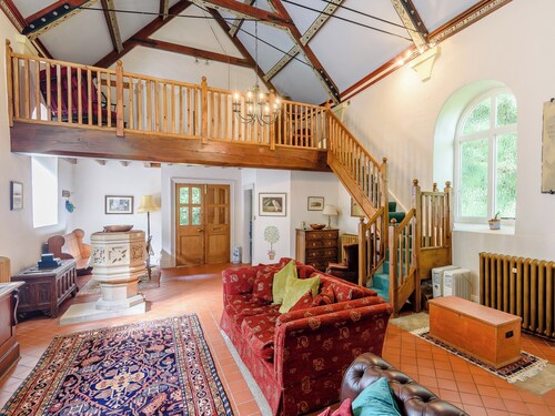 2 bedroom accommodation in Panton