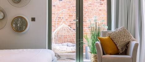 1 soverom, strykejern/-brett og internettilgang