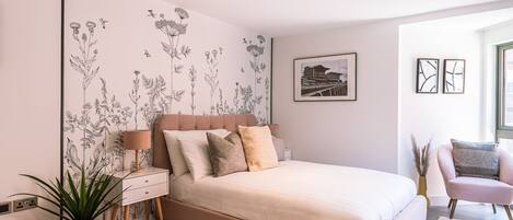 1 bedroom, iron/ironing board, internet