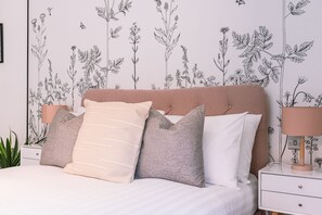 1 bedroom, iron/ironing board, Internet