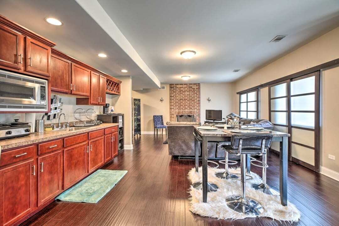 NEW! Serene Garden-Level Apt: 30 Miles to Chicago!