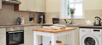 3 bedroom accommodation in Rudston, near Bridlington