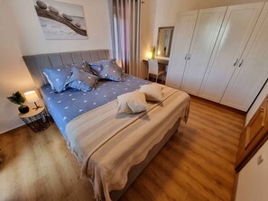 4 bedrooms, free WiFi