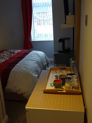 Chambre Double, salle de bains privée (Kingbee)