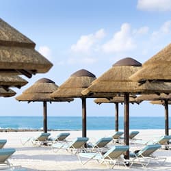 Private beach, white sand, beach bar, kayaking