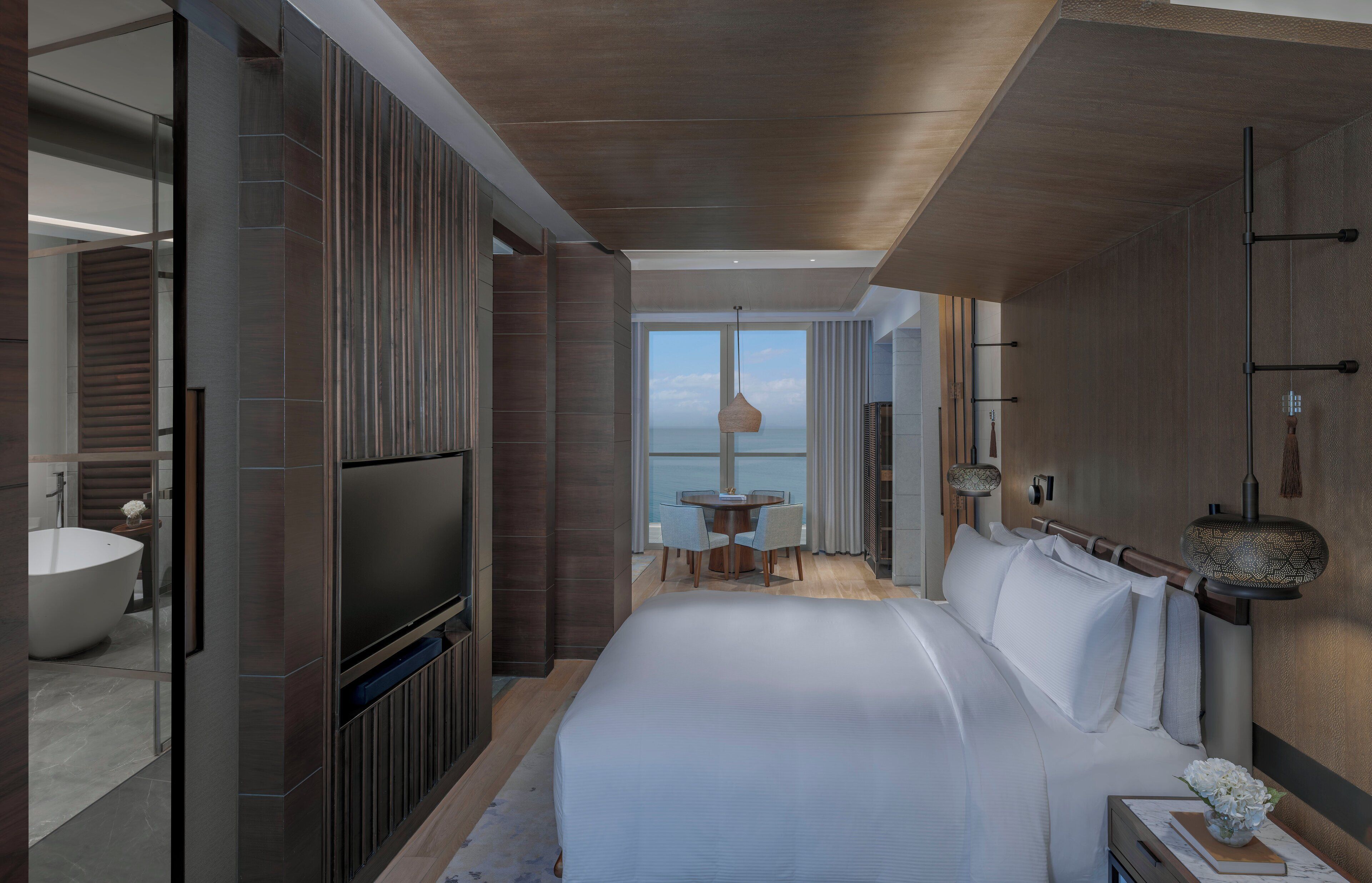 1 King 1 Bedroom Seafront Villa Club Lounge Access | Premium bedding, down duvets, Select Comfort beds, minibar