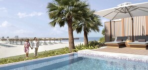 Utendørsbasseng og solsenger