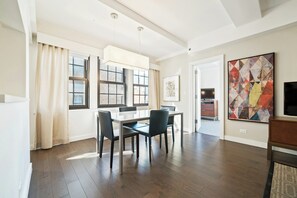Dining - The Beekman Tower, Trademark Collection by Wyndham (New York)