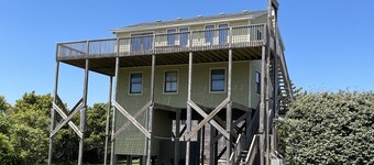 "Southern Star" is your family vacation destination on Hatteras Island!