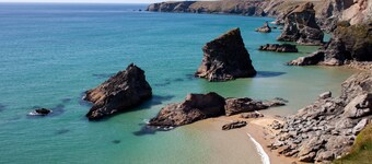 Birch House, situated just outside of the beautiful lively village of St Agnes and only 1.5 miles fr