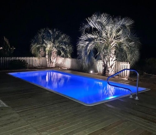 "C Mermaids" - Dune home, 4 bedrooms / 3.5 bath