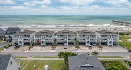 "Waters Edge 429-C" - Oceanfront Condo w/ Community Pool, 2 Bedrooms / 2 Bathrooms