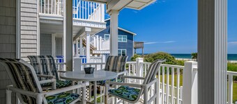 "Waters Edge 429-C" - Oceanfront Condo w/ Community Pool, 2 Bedrooms / 2 Bathrooms