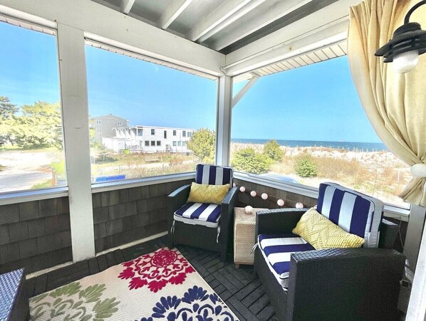 Interior - Direct Ocean Views from your bed & screened-in deck.Pet friendly! 2br 2bth (Dewey Beach)