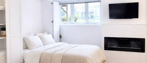 1 chambre, fer et planche à repasser, lit parapluie, Wi-Fi gratuit