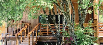 LE RENARD AIR-CONDITIONED WOODEN HOUSE