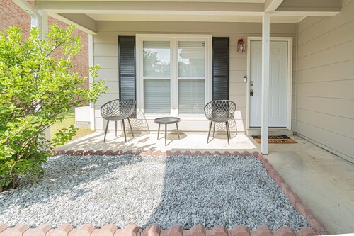 Spacious 2 BR Westminster Wonder w/ Porch & Office