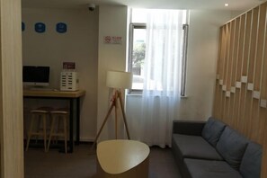 Interior - Hanting Hotel (Shanghai Gonglu) (Shanghai)