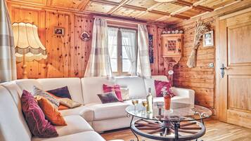 House | Living area | TV