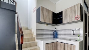Unclassified image, 3 of 21, button - OYO 90215 Ada Residence (Karawang)