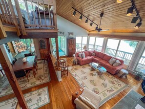 Smart TV, fireplace, DVD player, books