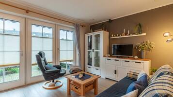 Apartment | Living room | TV