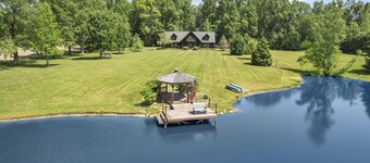 special offers: 20% off all winter bookings,10% discount for early reservations.