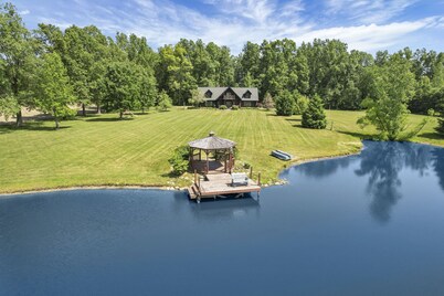 special offers: 20% off all winter bookings,10% discount for early reservations.