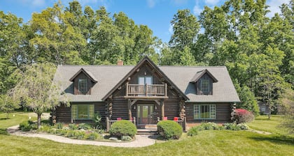 Enchanted log cabin with lake view