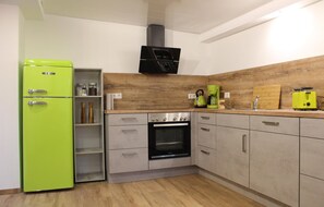 House | Private kitchen | Fridge, stovetop, cookware/dishes/utensils