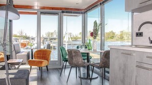 Room (Meerparel - Havenlodge De Dam) | Exterior