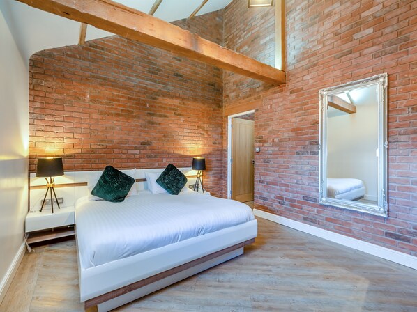 3 bedrooms, free WiFi, bed sheets