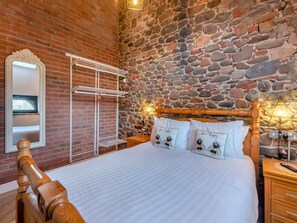 3 Schlafzimmer, kostenloses WLAN, Bettwäsche