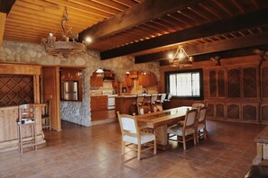 Cabin, 3 Bedrooms | Private kitchen - Maple Resort (Santa Rosa)