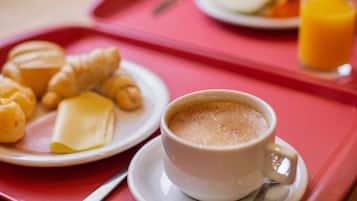 Desayuno continental (BRL 40 por persona)