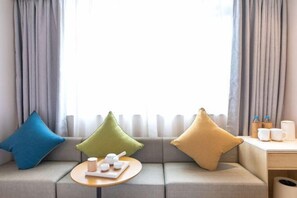 Room - Ji Hotel (Shanghai)