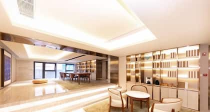 Ji Hotel (Xi'an Longshouyuan Metro Station)