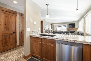 Interior - True Ski-In/Ski-Out to Park City Mountain Resort With Hot Tub and Heated Pools (Park City)