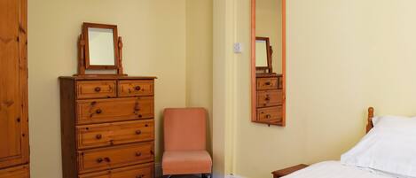 3 chambres, Wi-Fi gratuit, draps fournis