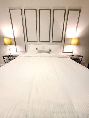 1 habitación, tabla de planchar con plancha, wifi gratis y ropa de cama 