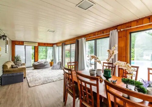 Large Secluded Home w/ Private Pool, Hot-tub, Gym, Game room, and Bar Area.