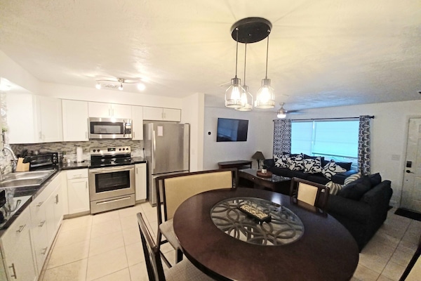 Open Plan Kitchen, dining, living room