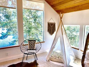 6 Schlafzimmer, Schreibtisch, Bügeleisen/Bügelbrett, kostenloses WLAN