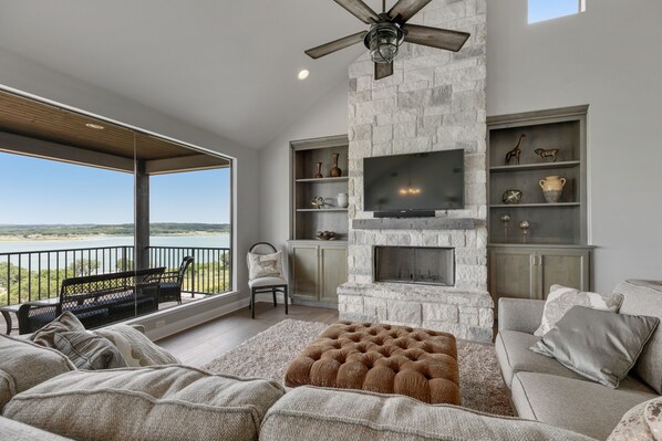 TV, fireplace, DVD player