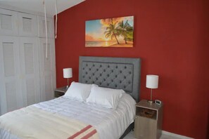 3 bedrooms, WiFi, bed sheets - Great location, safe, comfortable & beautiful! (Cancún)