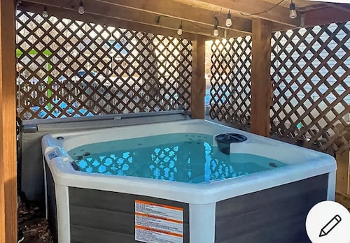 Sweetheart City Sanctuary - Pets Friendly!